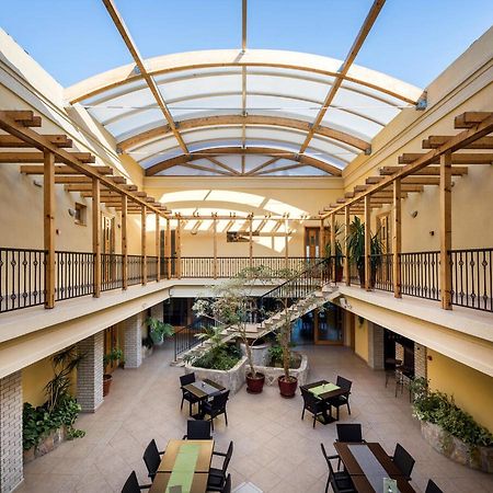 Atrium Agard Panzio Bed & Breakfast Gárdony Exterior foto