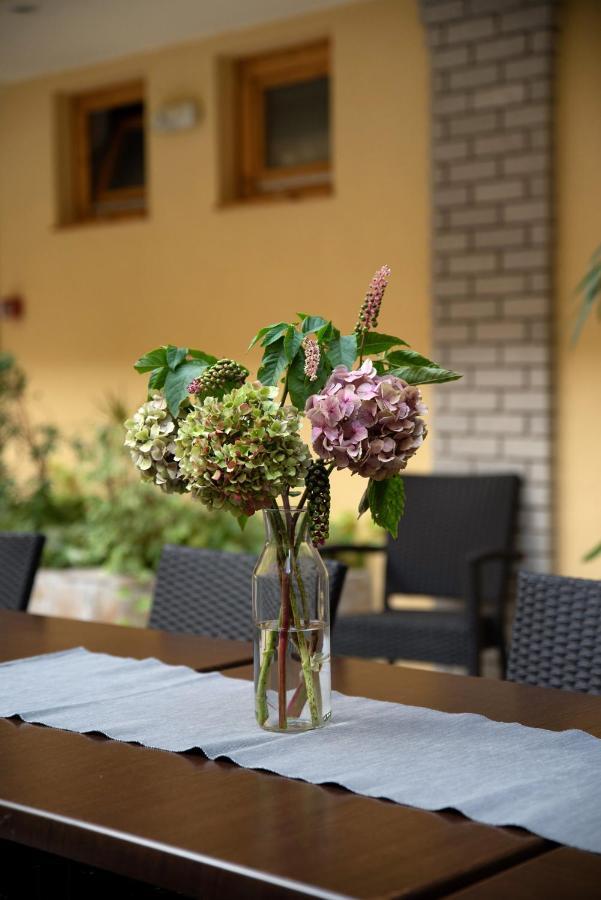 Atrium Agard Panzio Bed & Breakfast Gárdony Exterior foto