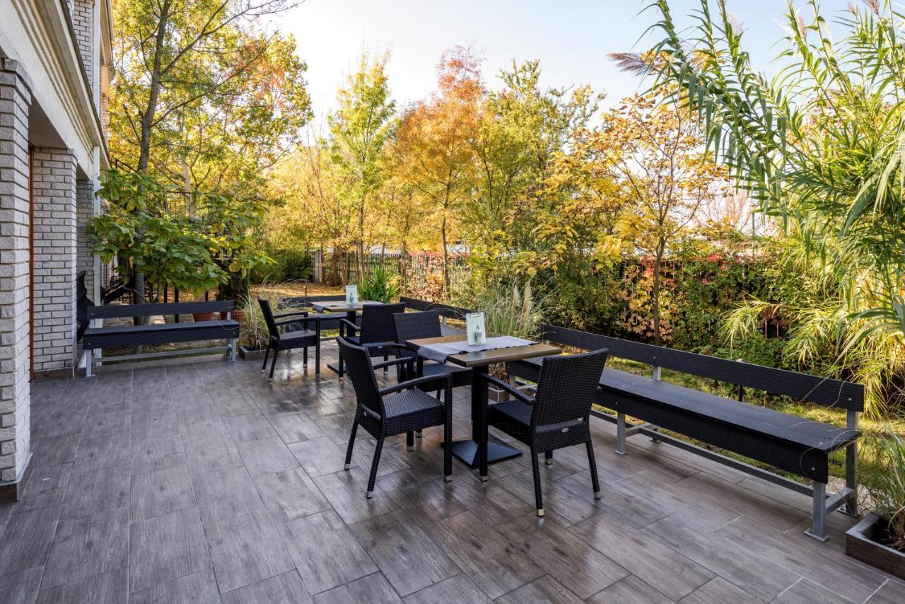 Atrium Agard Panzio Bed & Breakfast Gárdony Exterior foto